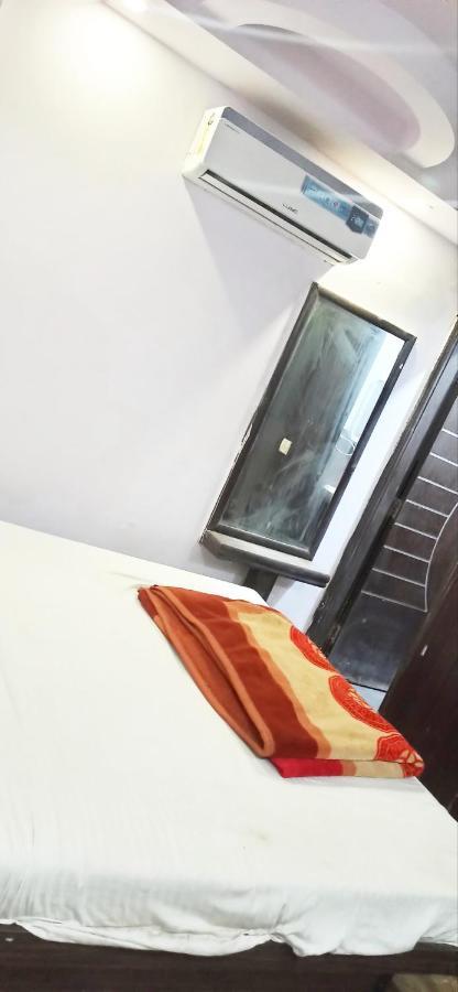 Hotel Odeon Continental Nowe Delhi Zewnętrze zdjęcie