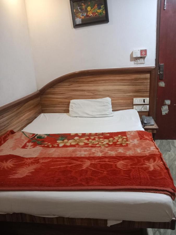 Hotel Odeon Continental Nowe Delhi Zewnętrze zdjęcie